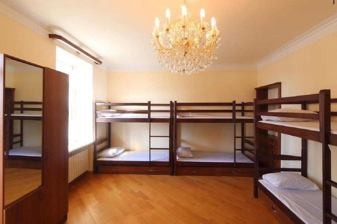 Tumanyan Hostel And Tours Jerevan Rom bilde
