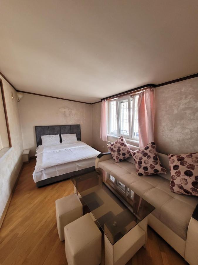 Tumanyan Hostel And Tours Jerevan Eksteriør bilde